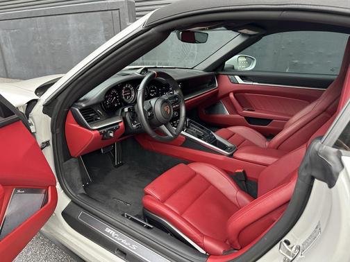 2022 Porsche 911 Turbo