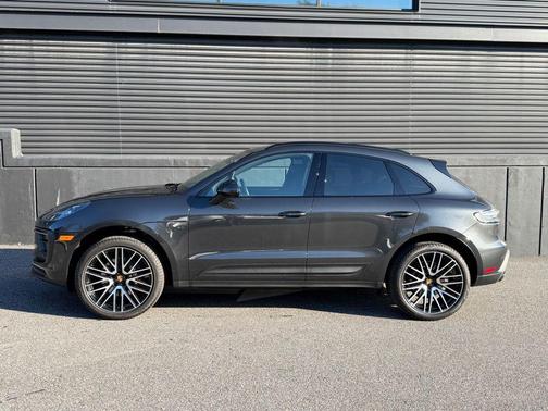 2026 Porsche Macan Macan