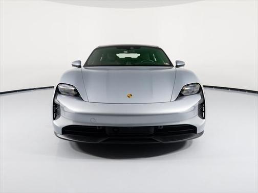 2022 Porsche Taycan GTS