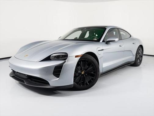 2022 Porsche Taycan GTS
