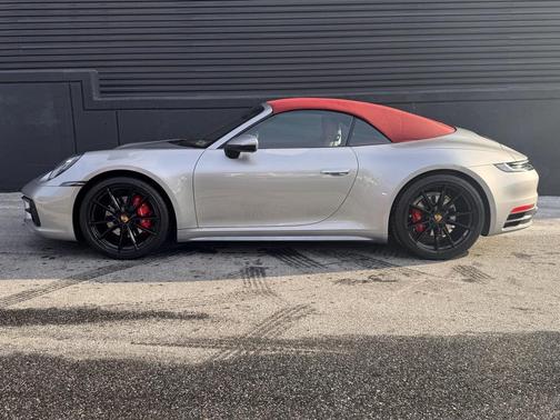 2023 Porsche 911 Carrera