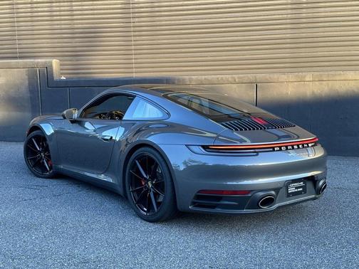 2022 Porsche 911 Carrera 4S
