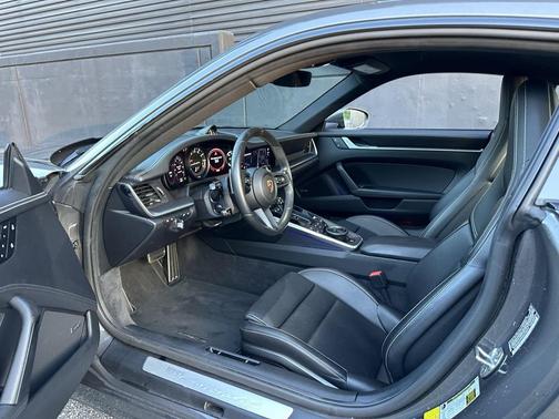 2022 Porsche 911 Carrera 4S