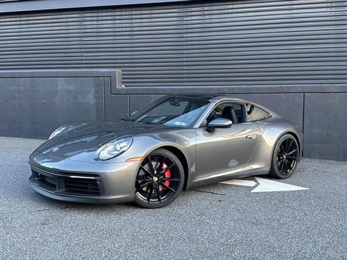 2022 Porsche 911 Carrera 4S