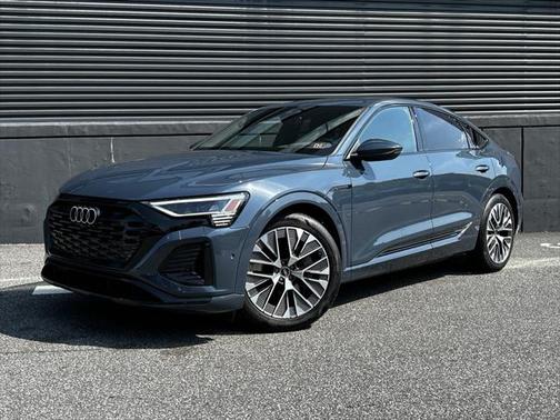 2024 Audi Q8 e-tron Prestige