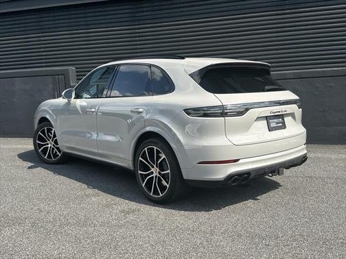 2022 Porsche Cayenne Turbo