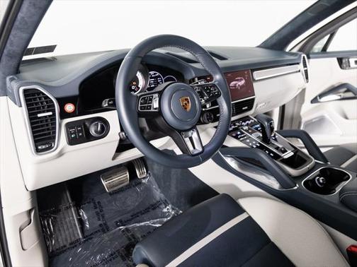 2022 Porsche Cayenne Turbo