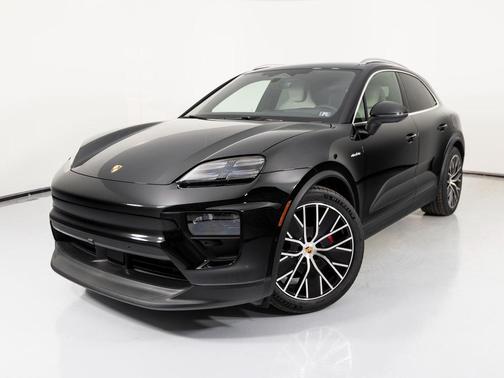 2025 Porsche Macan 4S