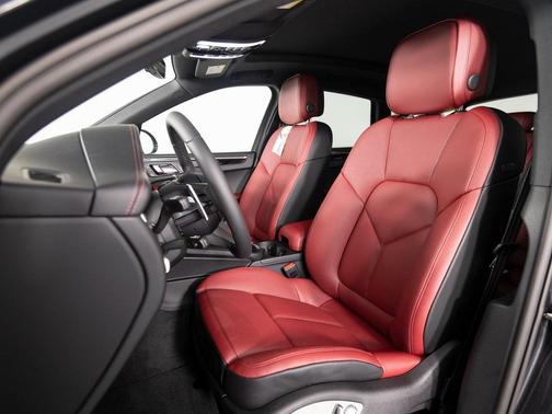 2025 Porsche Macan S