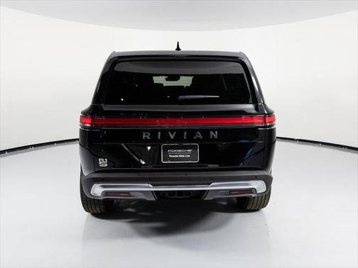 2022 Rivian R1S Adventure