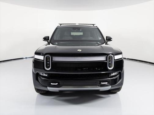 2022 Rivian R1S Adventure