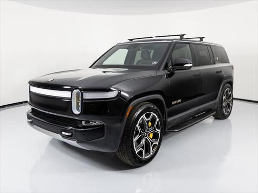 2022 Rivian R1S Adventure
