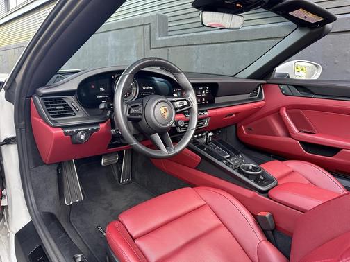 2023 Porsche 911 Carrera GTS