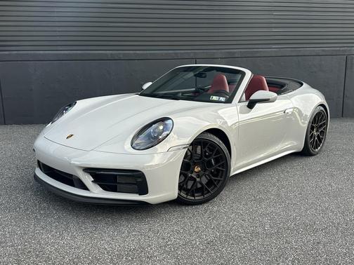 2023 Porsche 911 Carrera GTS