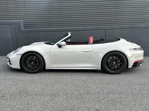 2023 Porsche 911 Carrera GTS