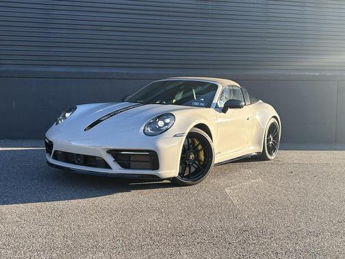 2022 Porsche 911 Targa 4 GTS