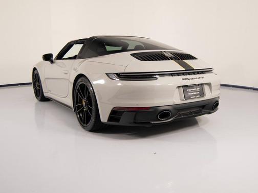 2022 Porsche 911 Targa 4 GTS