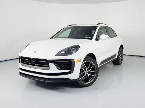 2026 Porsche Macan 