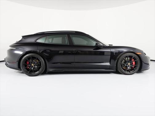 2023 Porsche Taycan Cross Turismo GTS