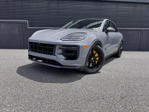 Arctic Grey 2024 Porsche Cayenne Turbo GT
