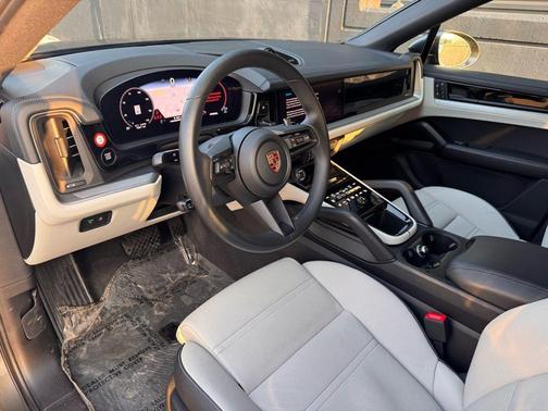 2025 Porsche Cayenne Cayenne