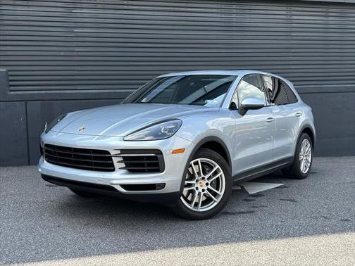 2023 Porsche Cayenne Base (Tiptronic)