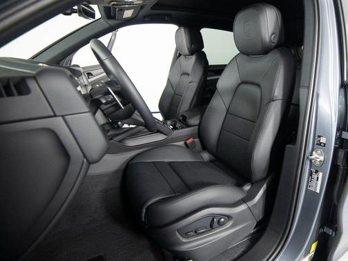 2026 Porsche Cayenne Cayenne E-Hybrid