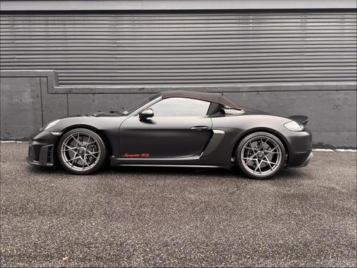 2025 Porsche 718 Spyder RS