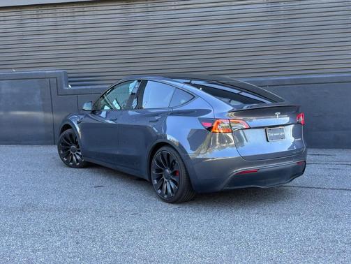 2023 Tesla Model Y Performance Dual Motor All-Wheel Drive