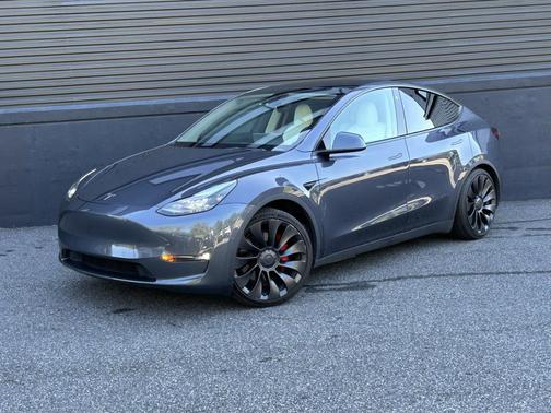 2023 Tesla Model Y Performance Dual Motor All-Wheel Drive