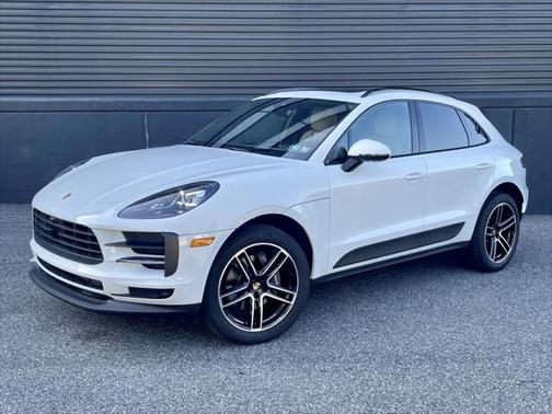 2021 Porsche Macan Base