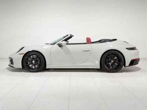 2023 Porsche 911 Carrera GTS