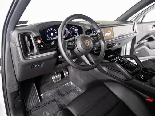 2024 Porsche Cayenne S