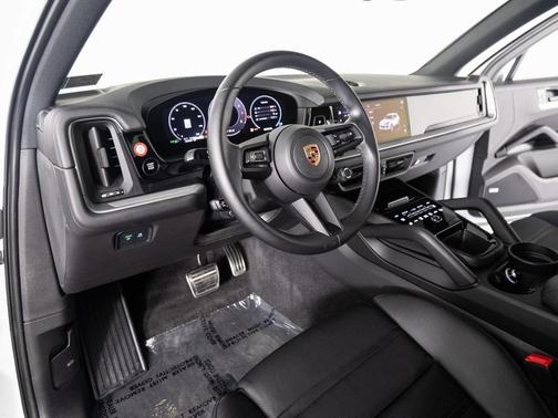 2024 Porsche Cayenne S