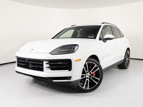 2024 Porsche Cayenne S