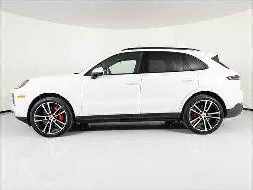 2024 Porsche Cayenne S