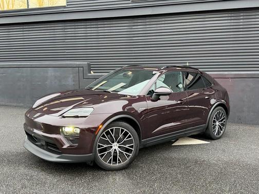 2025 Porsche Macan 4