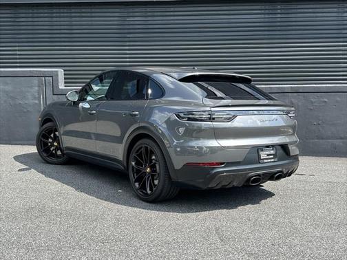 2022 Porsche Cayenne GTS