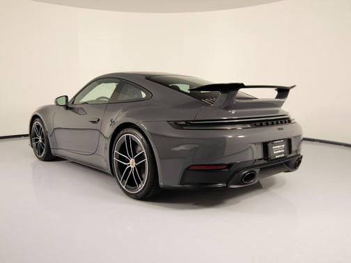 2026 Porsche 911 Carrera