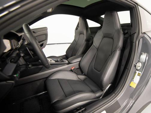 2026 Porsche 911 Carrera