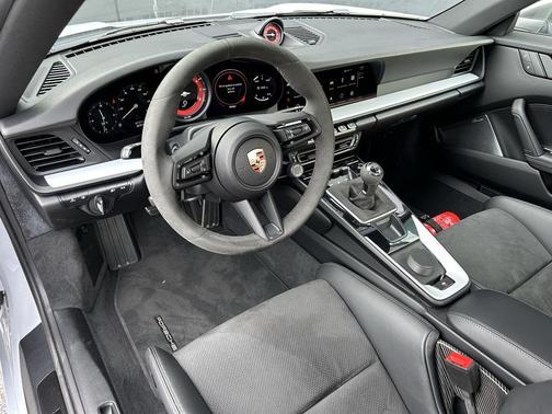 2024 Porsche 911 Carrera T