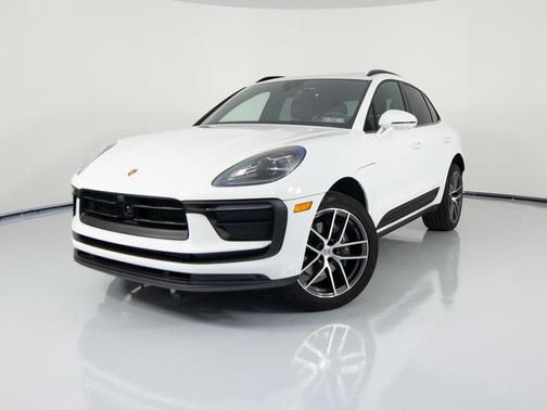 2025 Porsche Macan T