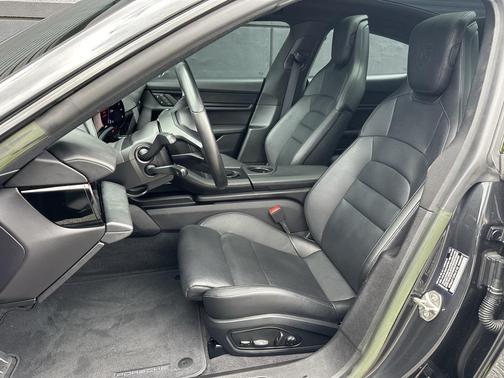 2023 Porsche Taycan