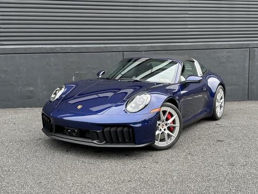 2025 Porsche 911 Targa 4 GTS