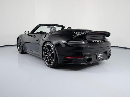 2021 Porsche 911 Carrera 4S Cabriolet