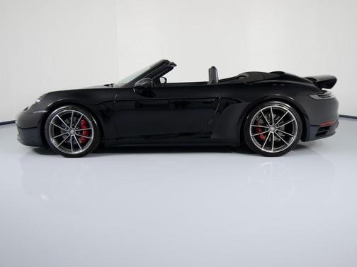 2021 Porsche 911 Carrera 4S Cabriolet