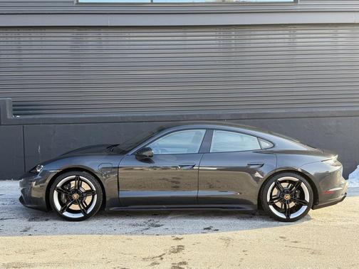 2023 Porsche Taycan GTS