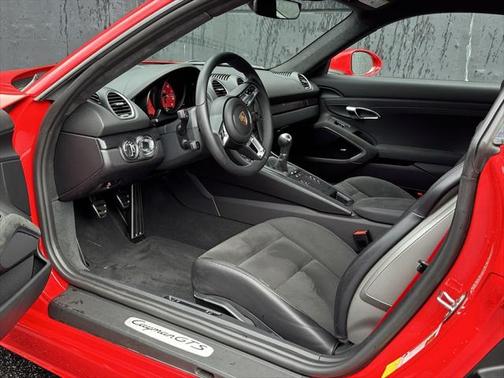 2023 Porsche 718 Cayman GTS 4.0