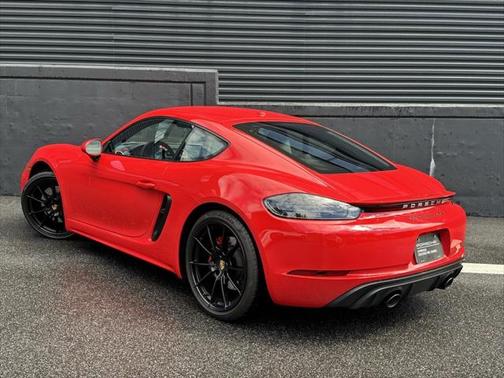 2023 Porsche 718 Cayman GTS 4.0