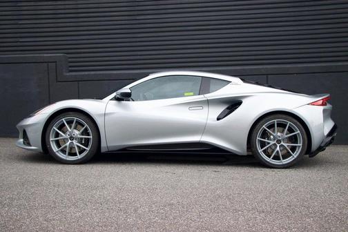 2025 Lotus Emira V6